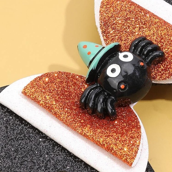 New! Spider Witch Hat Bat Wing Glitter Hair Bow - Picture 2 of 5